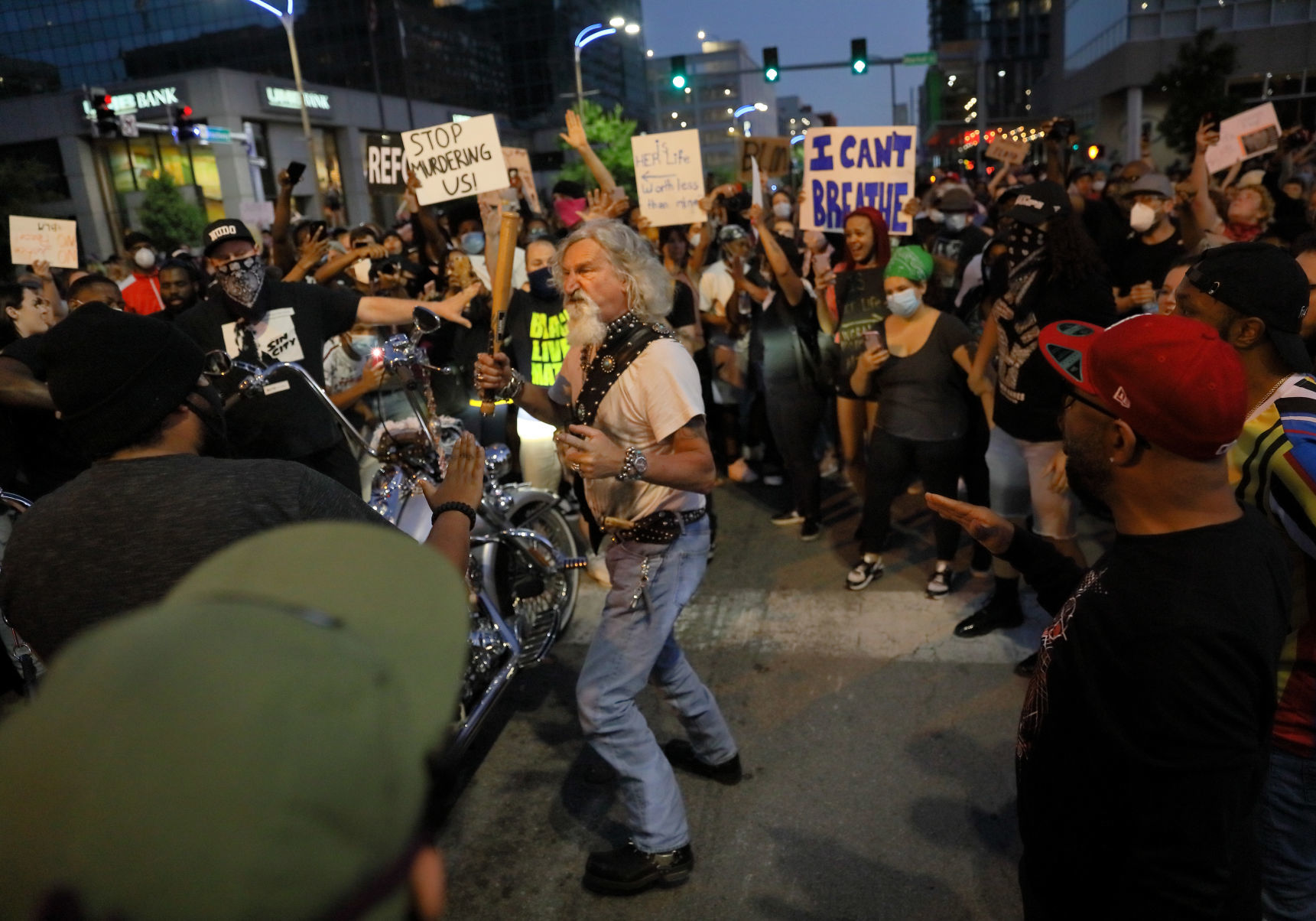 Protesters march St. Louis streets in solidarity with Minneapolis